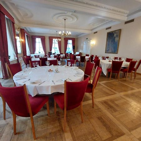 Hotel Post Glarnerhof Гларус Екстериор снимка