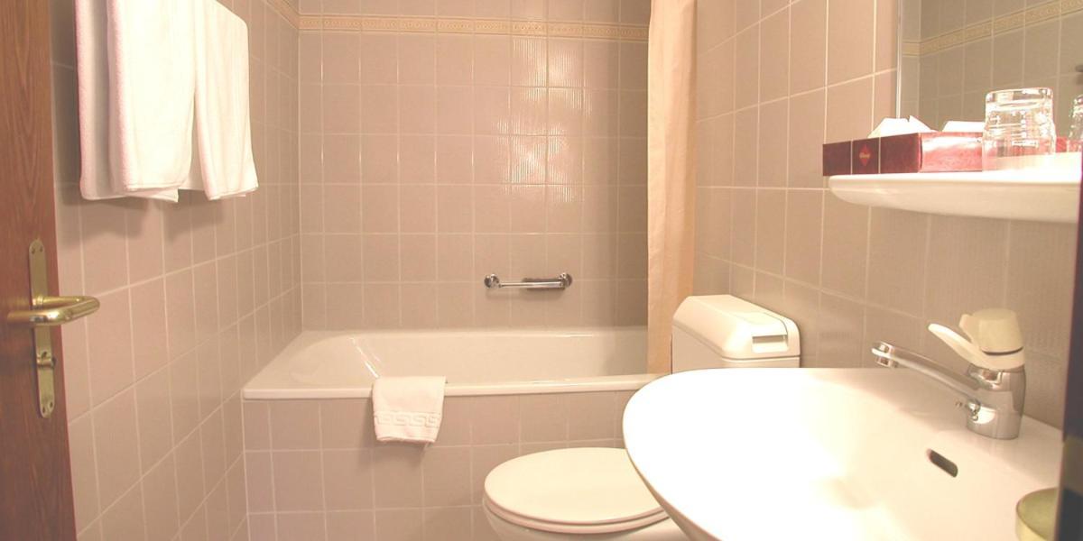 Hotel Post Glarnerhof Гларус Екстериор снимка