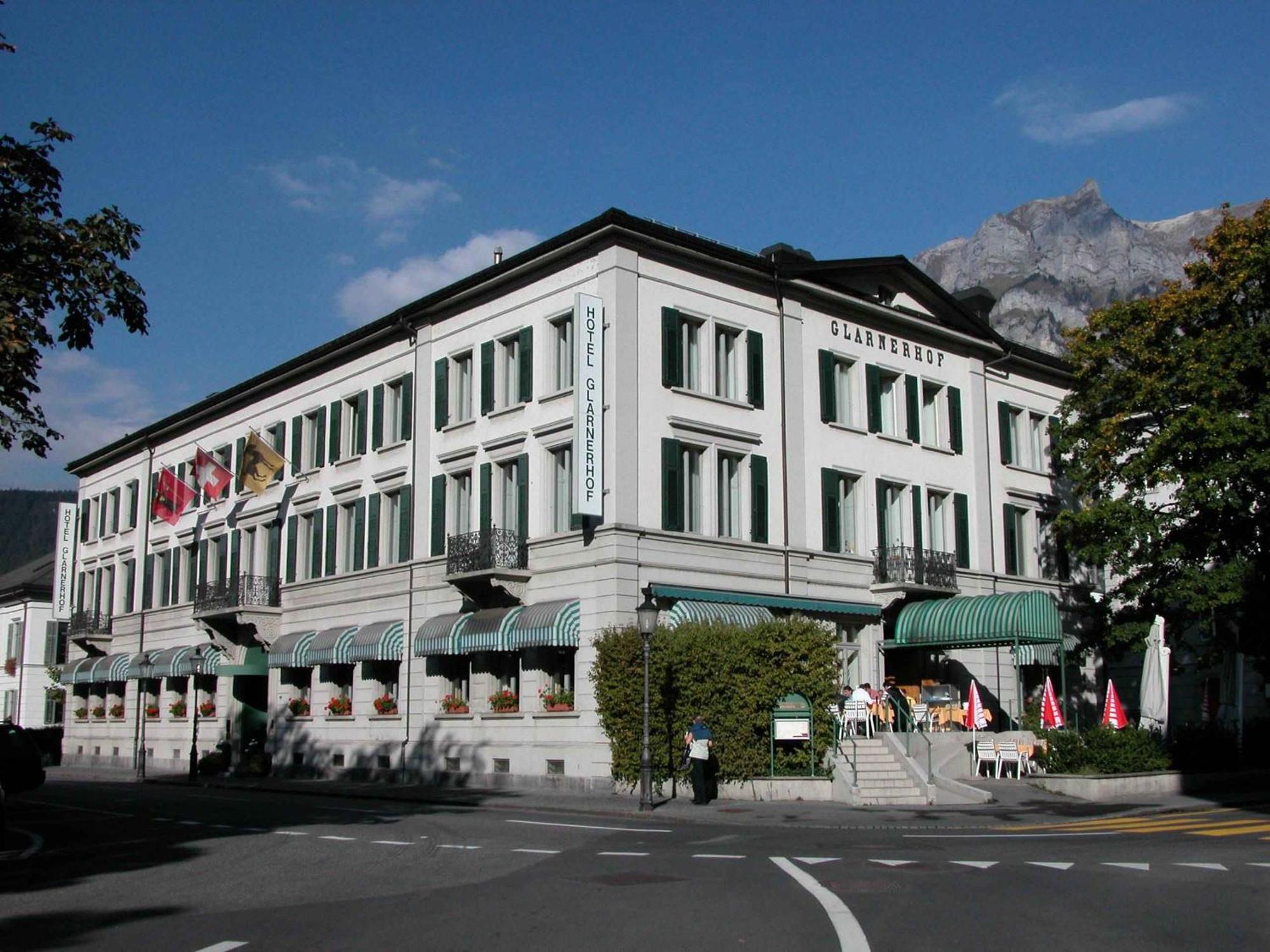 Hotel Post Glarnerhof Гларус Екстериор снимка