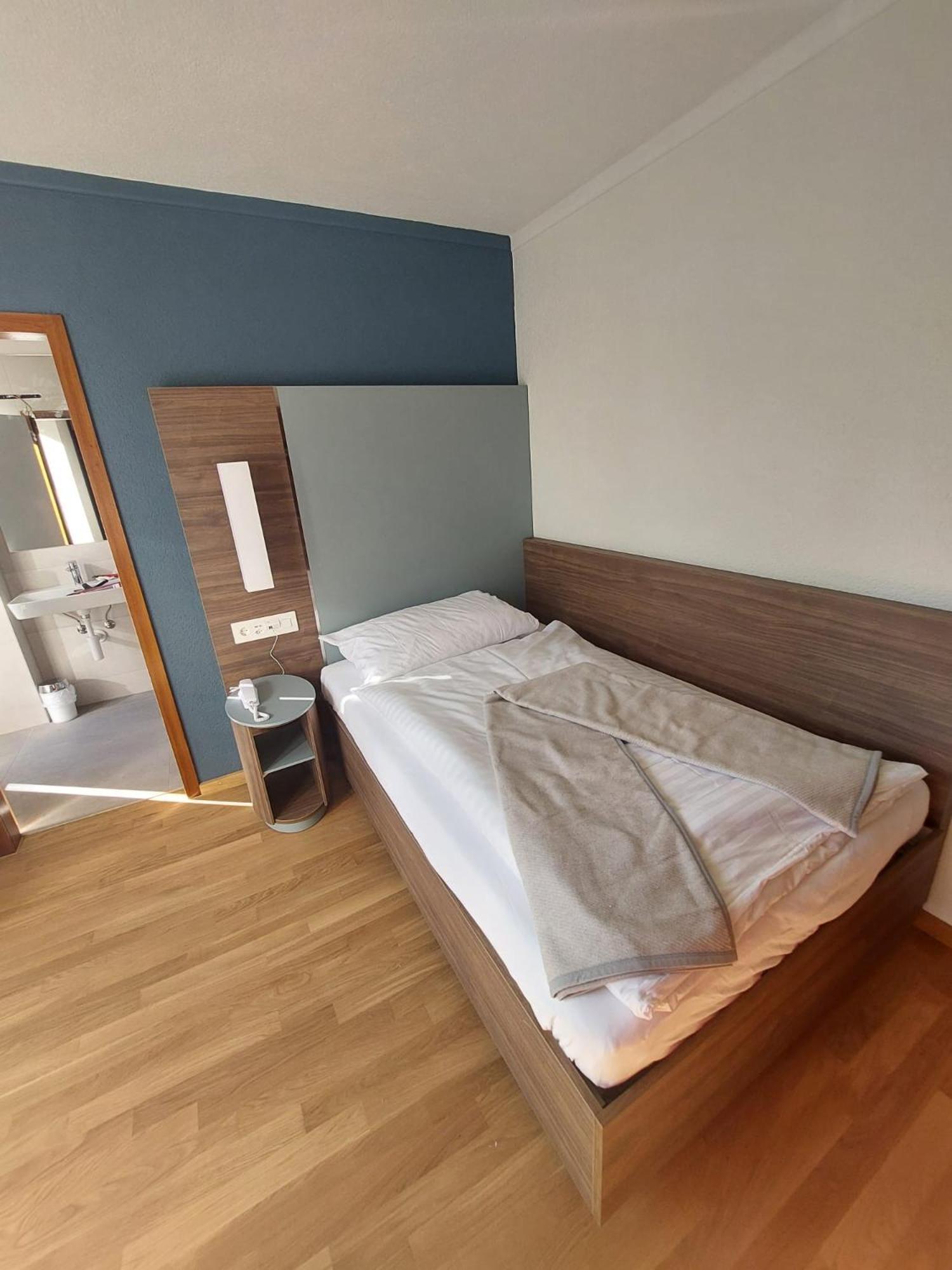 Hotel Post Glarnerhof Гларус Екстериор снимка