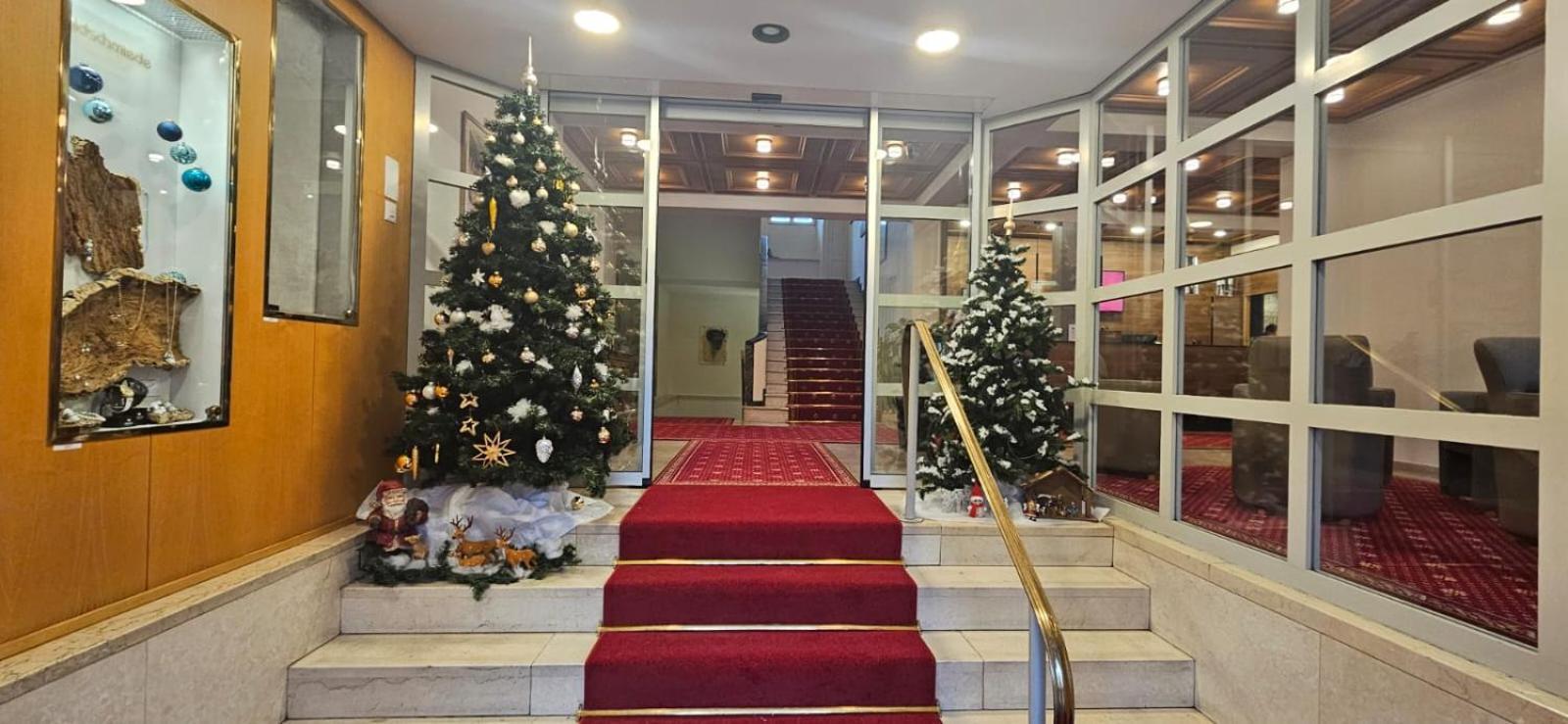 Hotel Post Glarnerhof Гларус Екстериор снимка