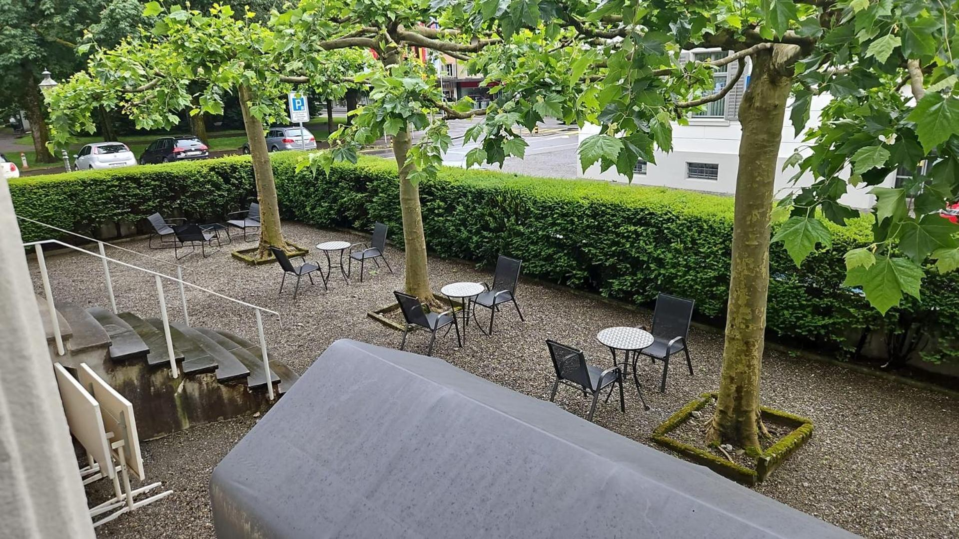 Hotel Post Glarnerhof Гларус Екстериор снимка